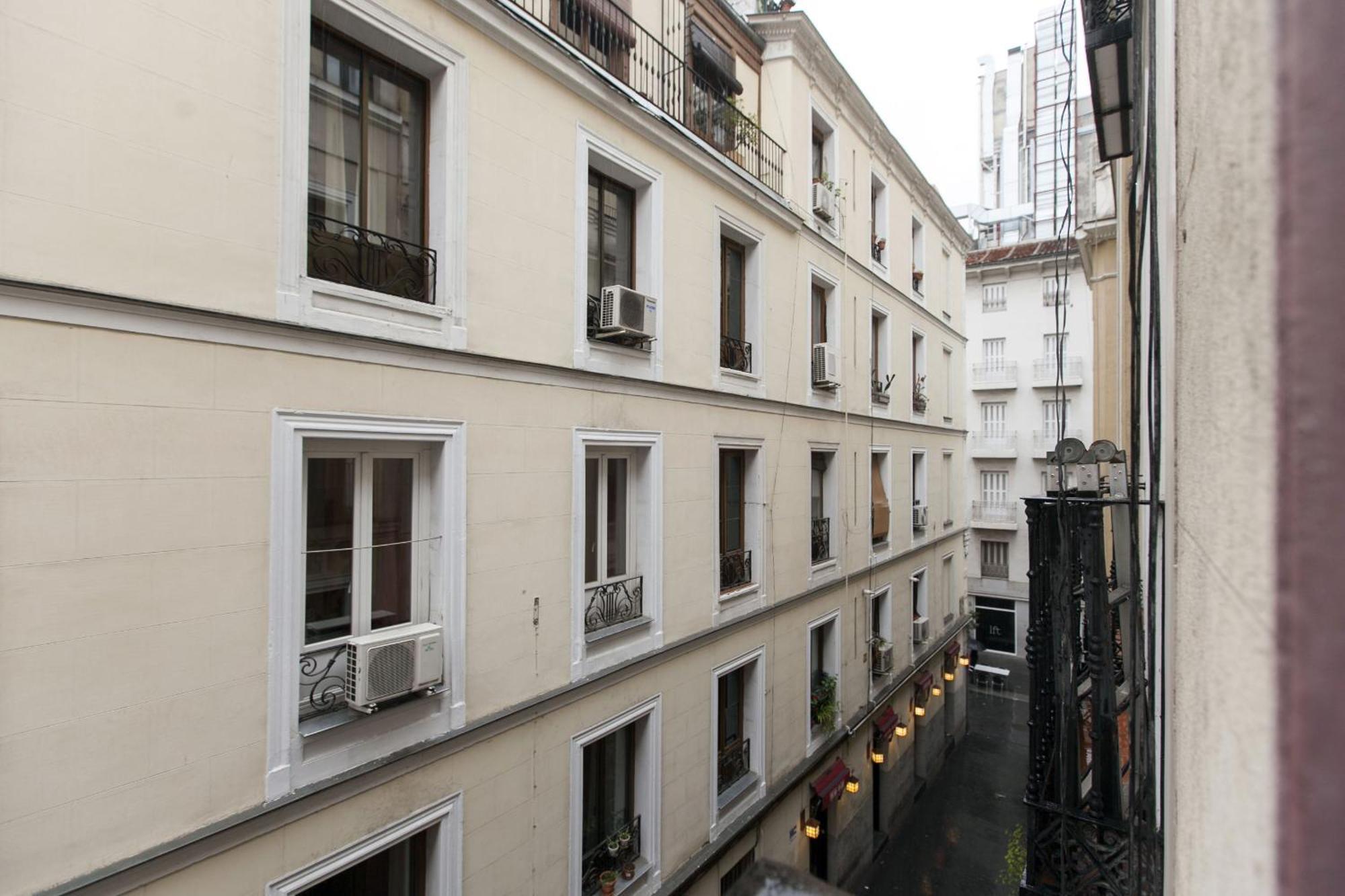 Apartamentos Day Madrid Callao Centro Gran Via Sol Malasana Exteriör bild